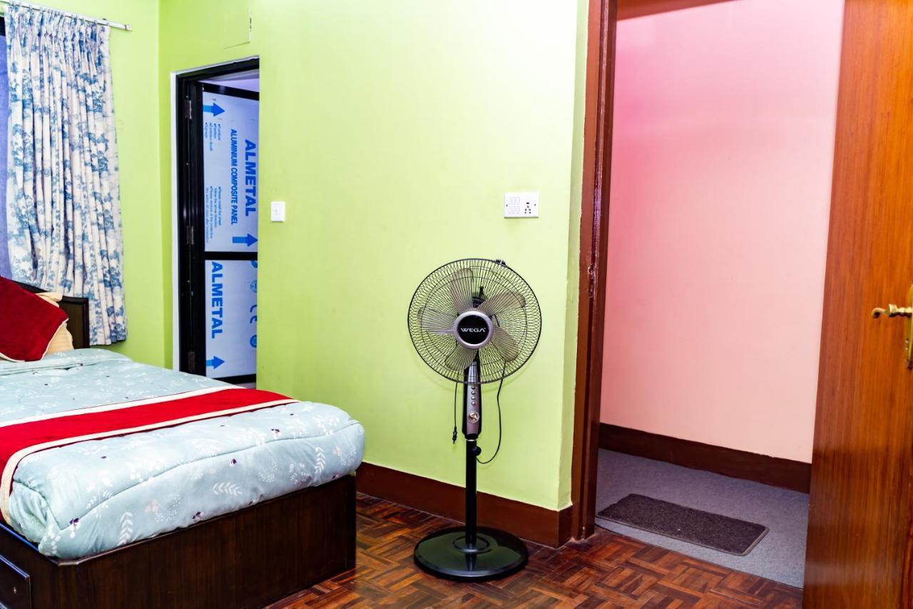 Kbb Hotel And Apartments Hosted By Hostmandu Lalitpur Exteriör bild