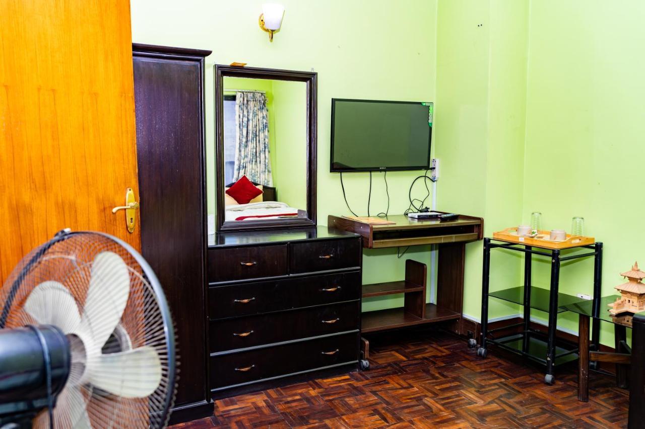 Kbb Hotel And Apartments Hosted By Hostmandu Lalitpur Exteriör bild
