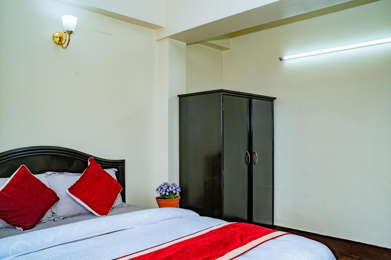 Kbb Hotel And Apartments Hosted By Hostmandu Lalitpur Exteriör bild