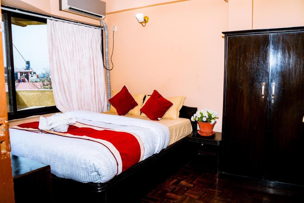 Kbb Hotel And Apartments Hosted By Hostmandu Lalitpur Exteriör bild