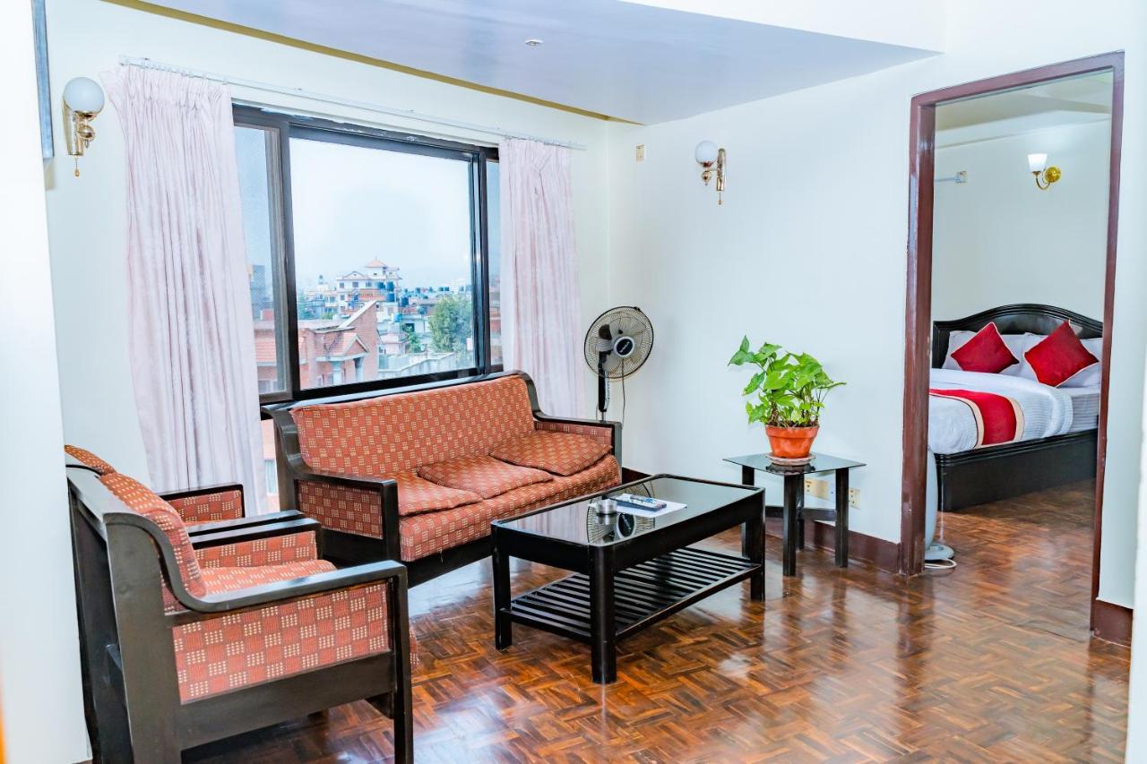 Kbb Hotel And Apartments Hosted By Hostmandu Lalitpur Exteriör bild