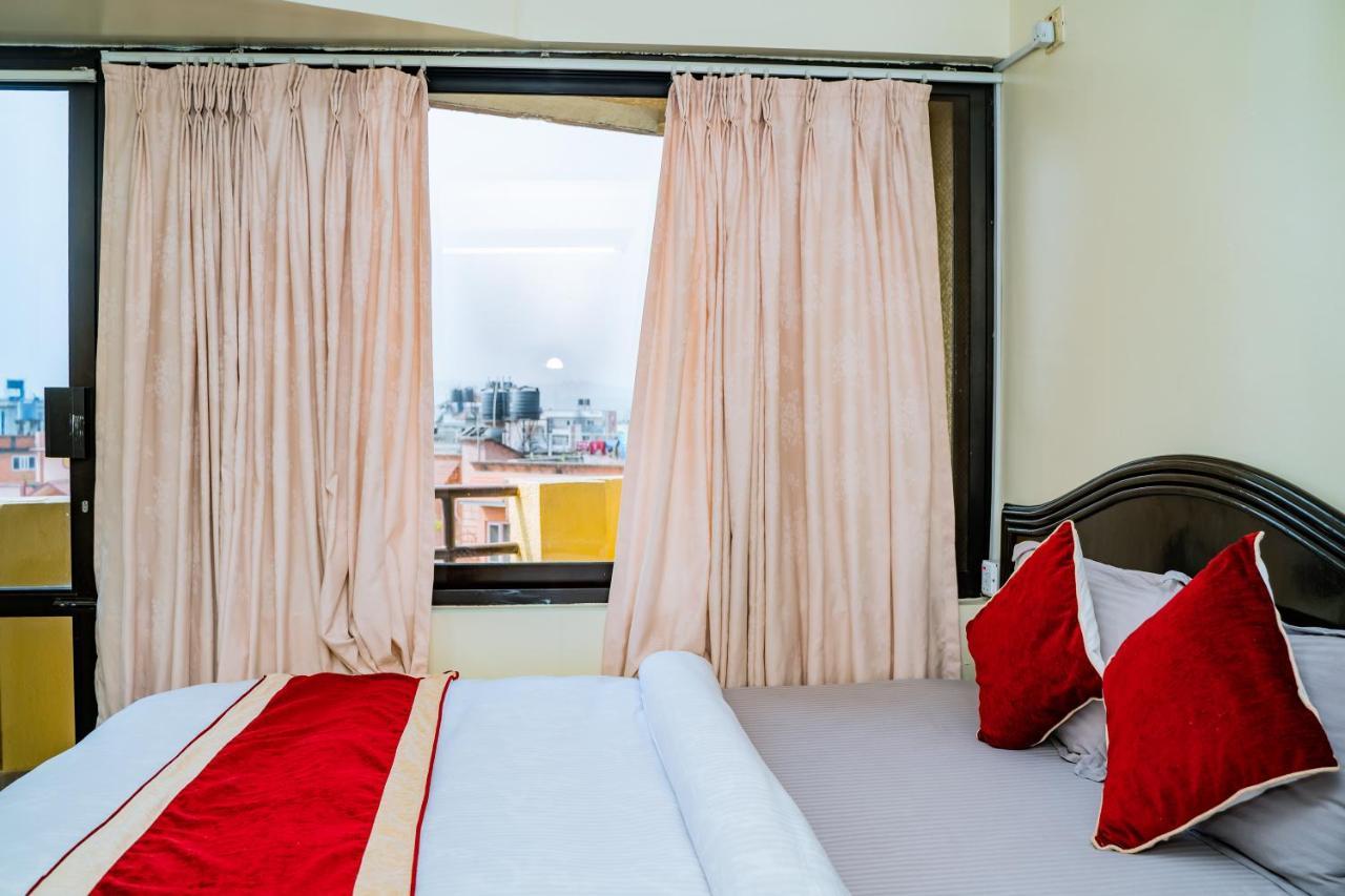 Kbb Hotel And Apartments Hosted By Hostmandu Lalitpur Exteriör bild